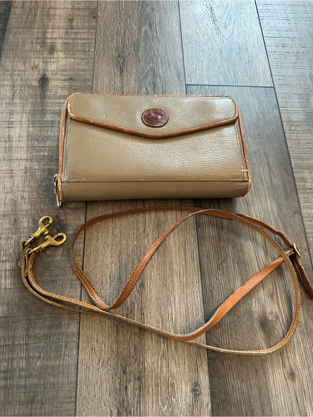 Dooney & Bourke All Weather Leather Lrg Zip-Along Wallet Purse Taupe